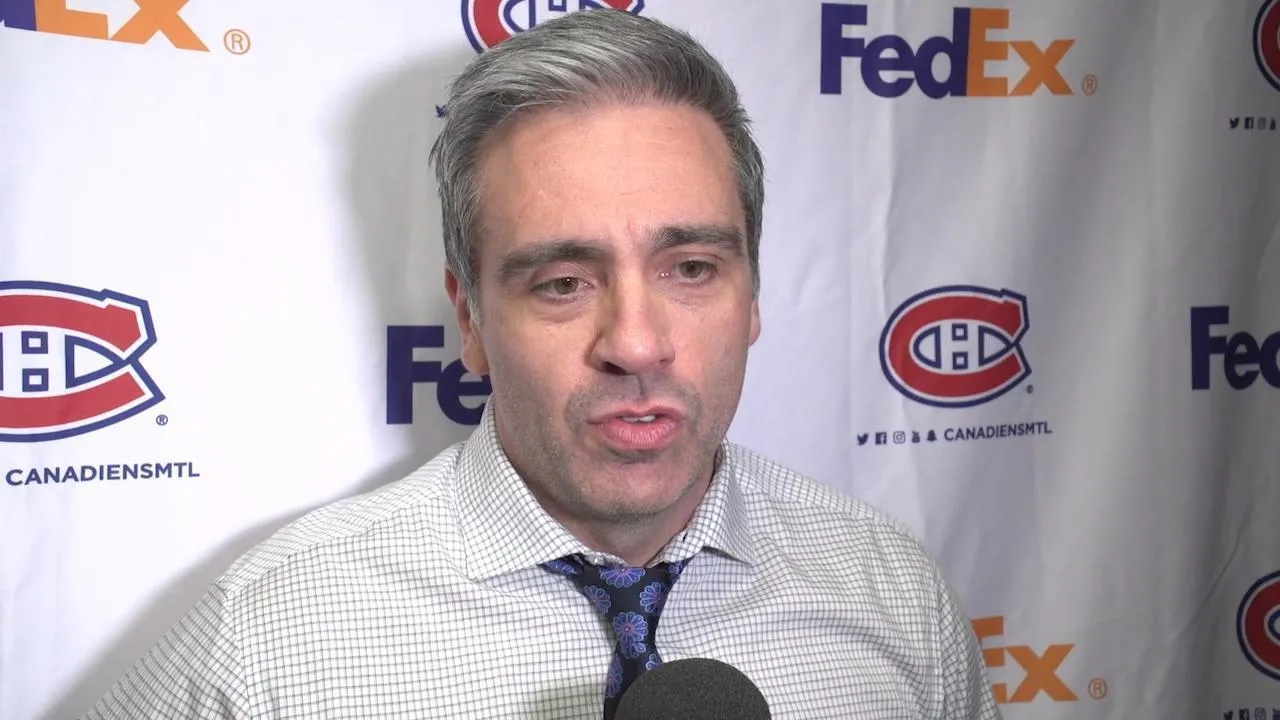 Joel Bouchard en point de presse