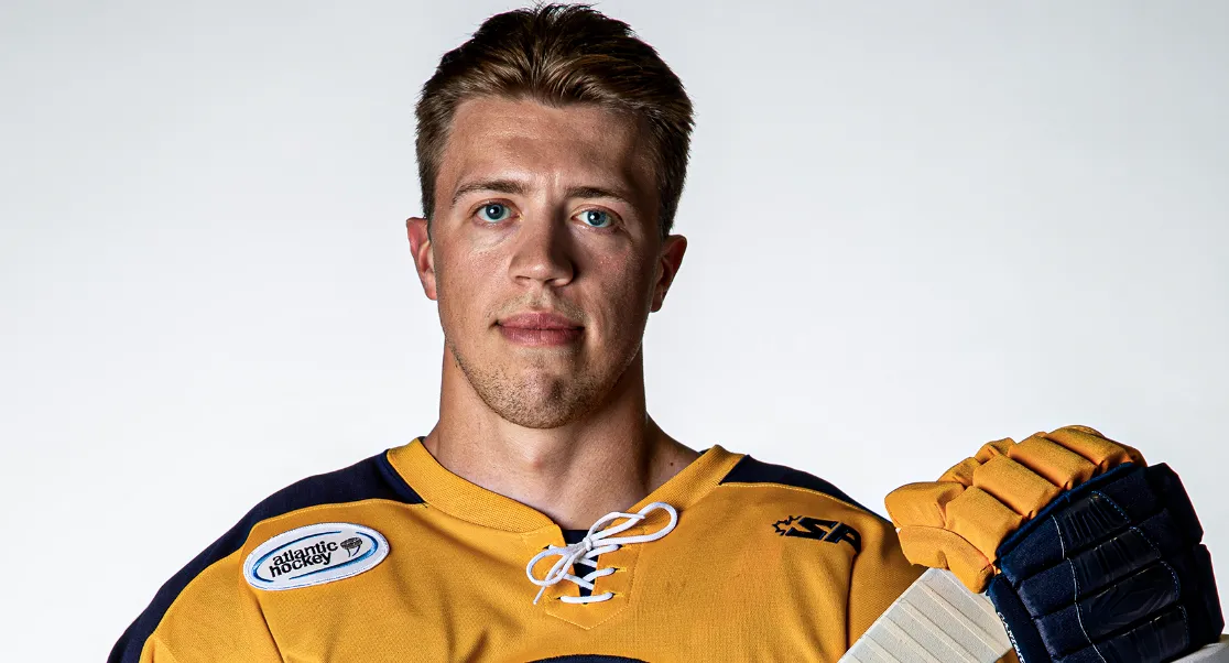 Le club affilié au CH dans la ECHL, les Lions de Trois-Rivières, a fait l'acquisition du défenseur Cory Thomas.