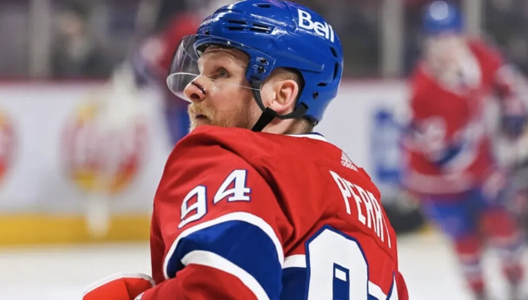 Corey Perry aurait été lié aux Maple Leafs de Toronto, eux qui souhaiteraient ajouter un vétéran en vue des séries éliminatoires.