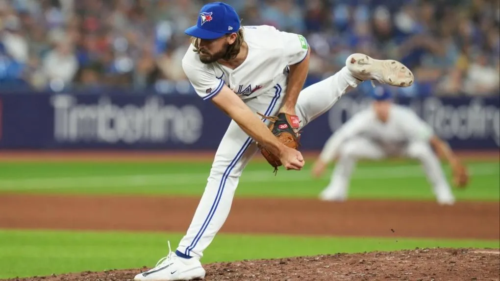 Hagen Danner pitches for the Blue Jays