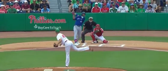 Joey Votto hits first home run as a Blue Jay