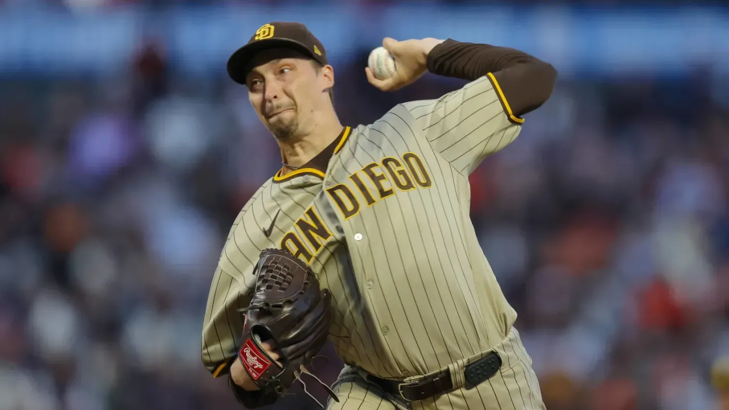 Blake Snell pitching for the Padres