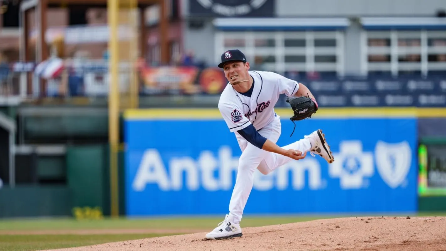 CJ Van Eyk and Geison Urbaez are named players of the week in the Minor Leagues.