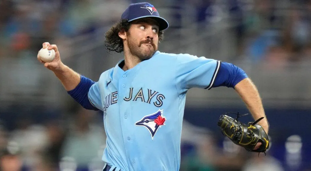 Romano throwing a pitch ##bluejays #mlb
