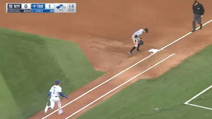 Rice messes up for the Yankees #bluejays #mlb