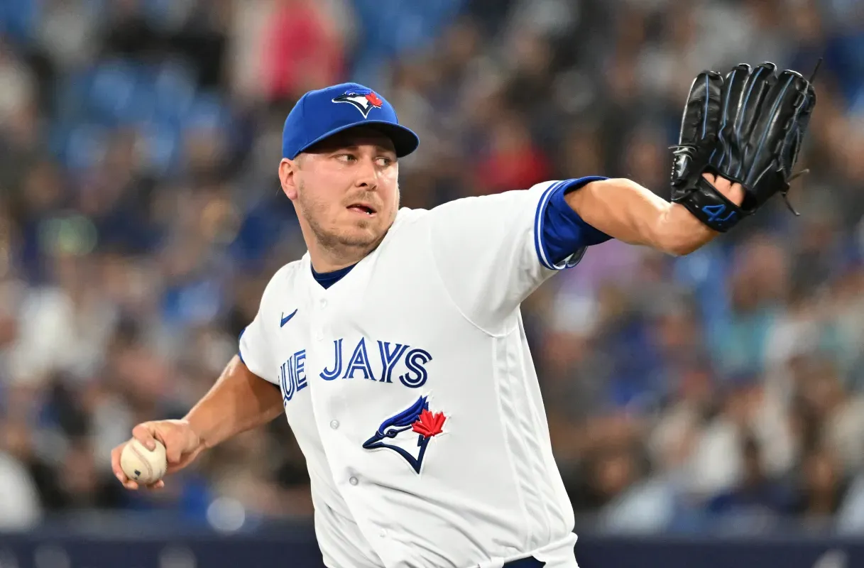 Swanson pitching for the Jays #bluejays #mlb