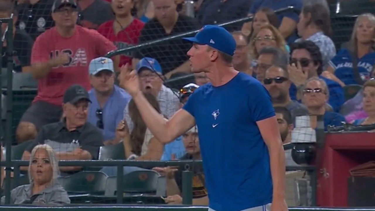 Bassitt ejected from the game #bluejays #mlb
