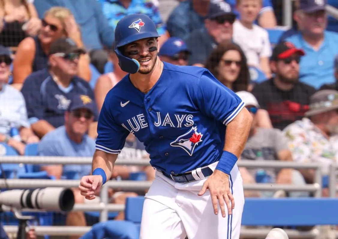 Horwitz running the bases #bluejays #mlb