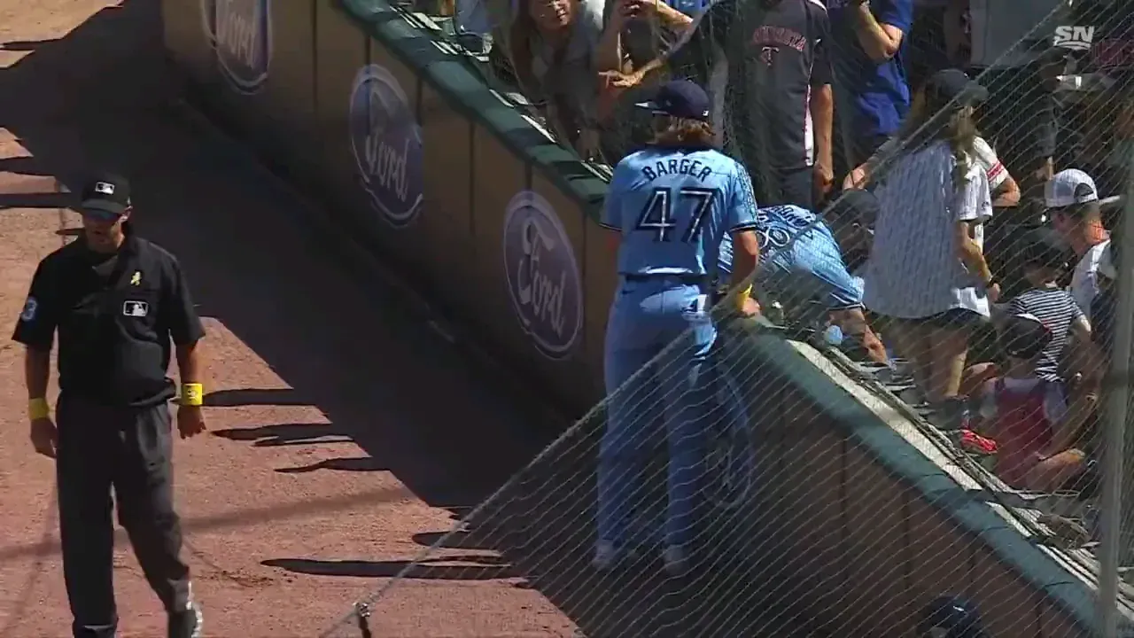 Jimenez makes the catch of the year #bluejasy #mlb