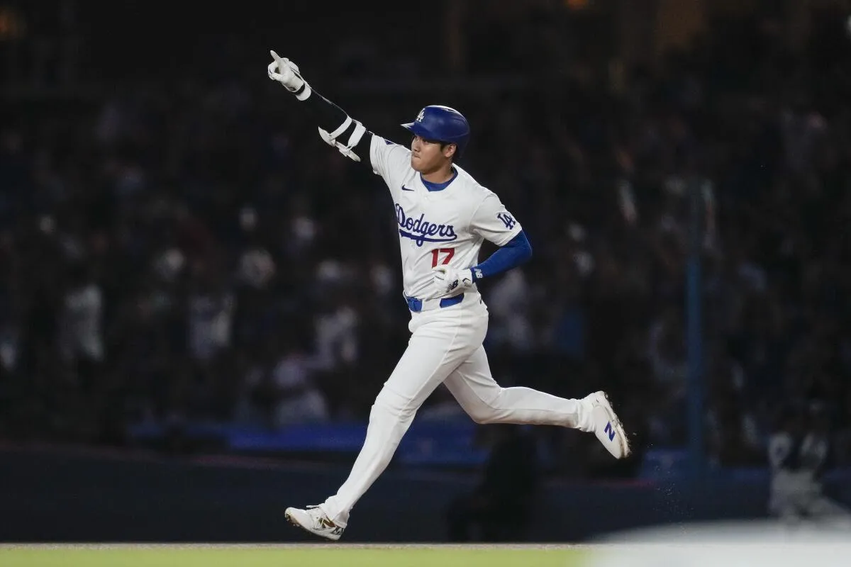 Shohei Ohtani reaches 50/50
