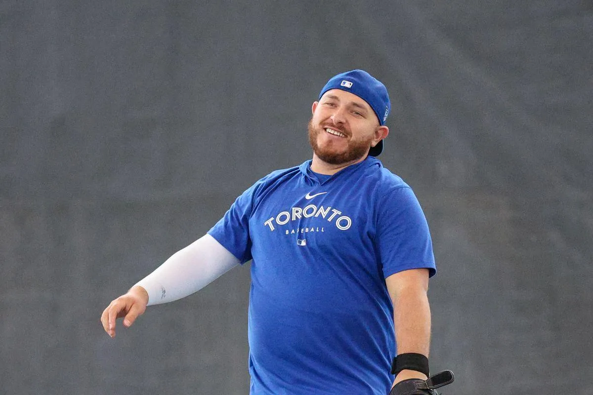 Kirk with the Blue jays #bluejays #mlb