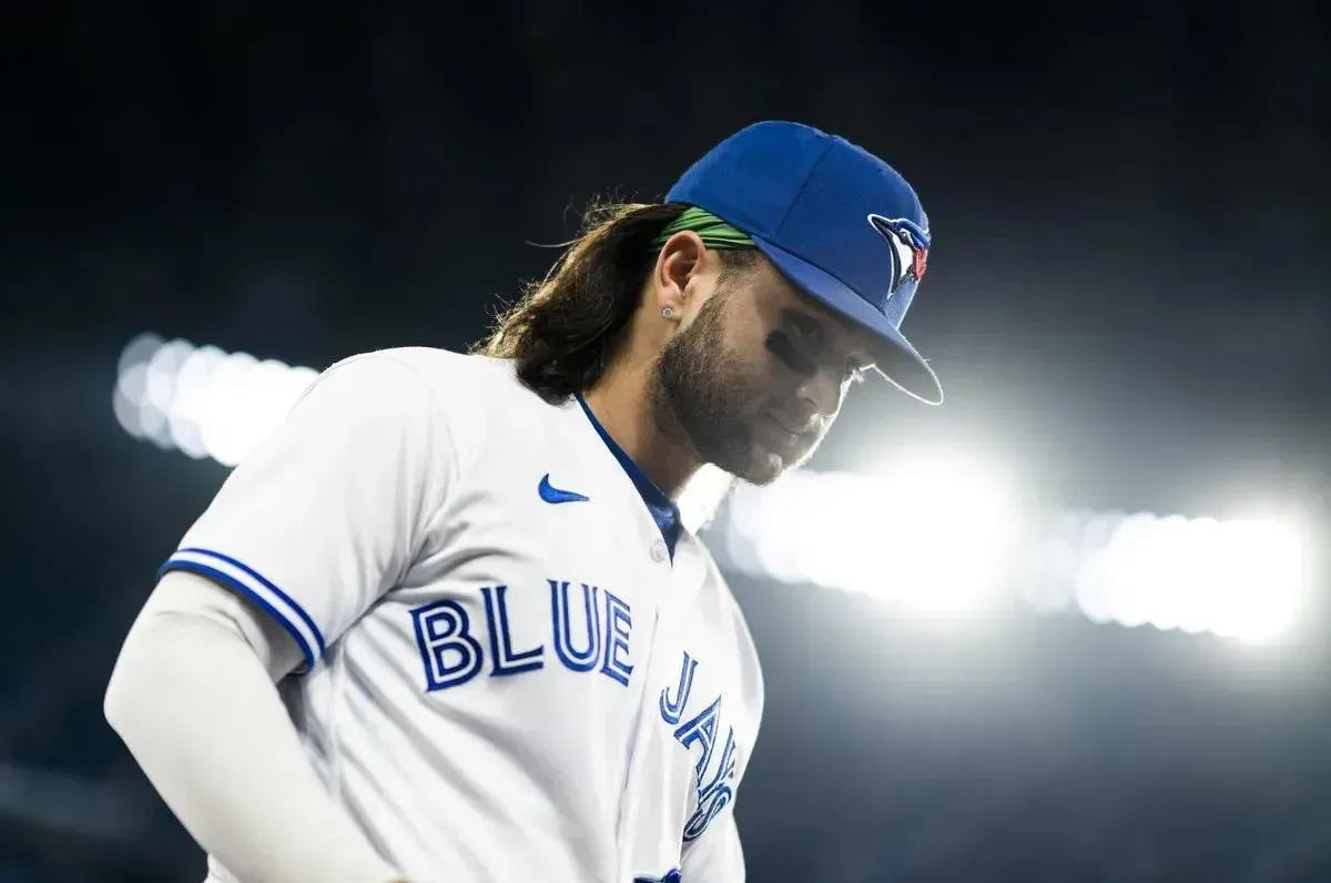 The Blue Jays are looking to keep shortstop Bo Bichette around for the 2025 season #bluejays #mlb