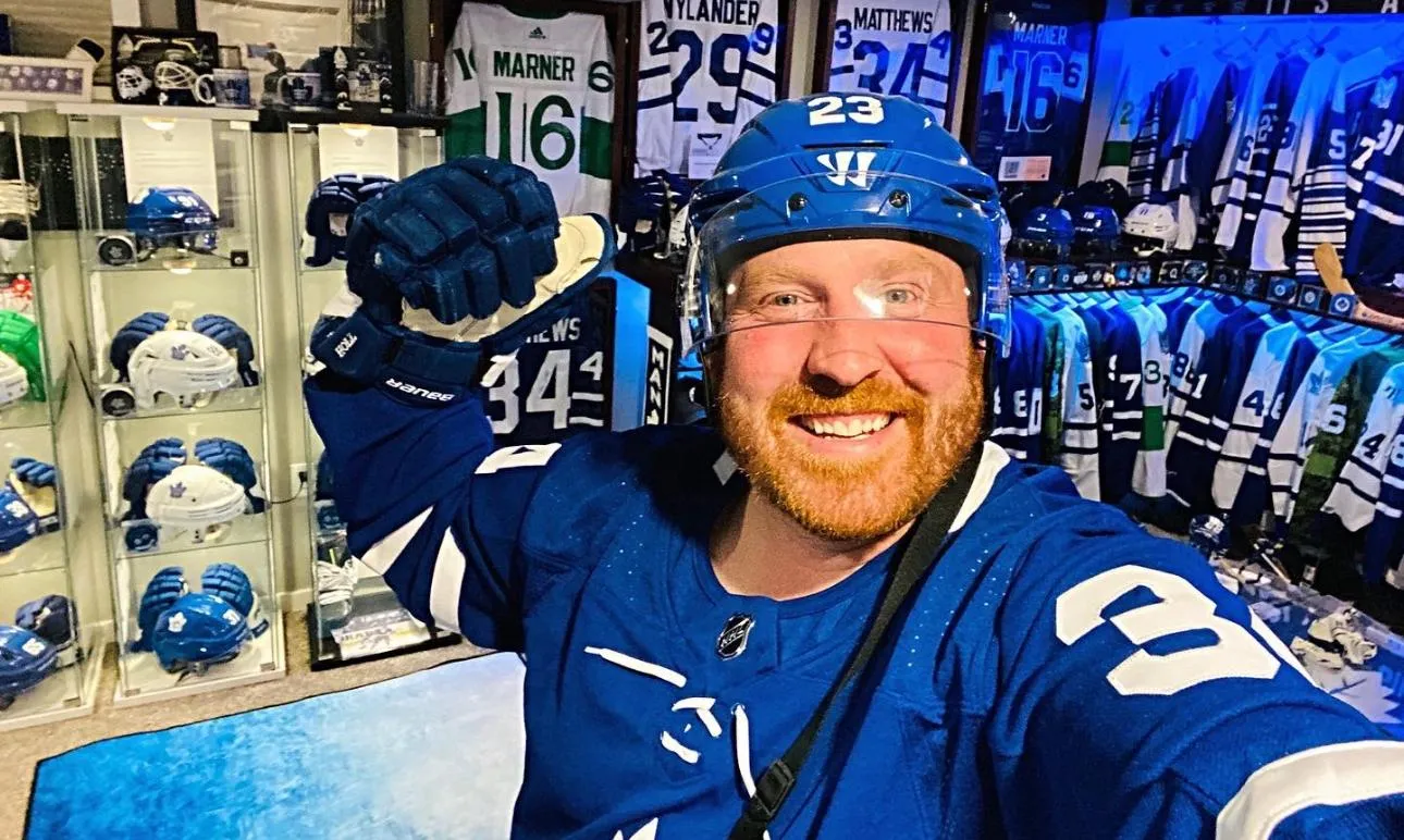 Toronto Maple Leafs fan Kurtis From Alberta