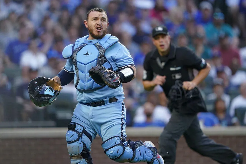 Blue Jays GM Ross Atkins states he will not be going after another catcher #bluejays #mlb