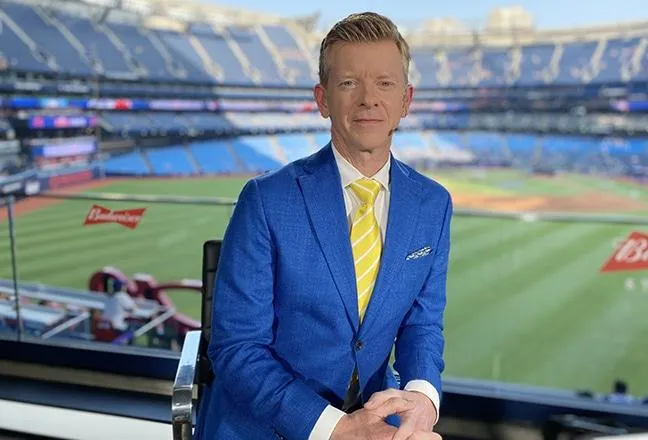 Jamie Campbell goes above and beyond for Blue Jays fans #bluejays #mlb