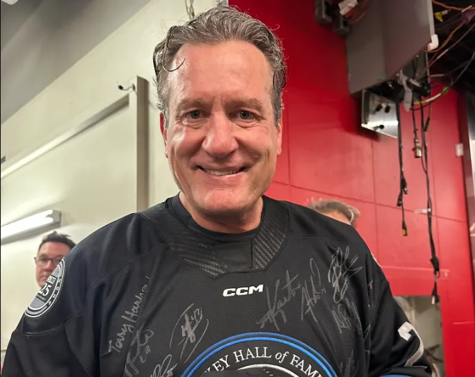 NHL hall of famer Jeremy Roenick at an NHL alumni game