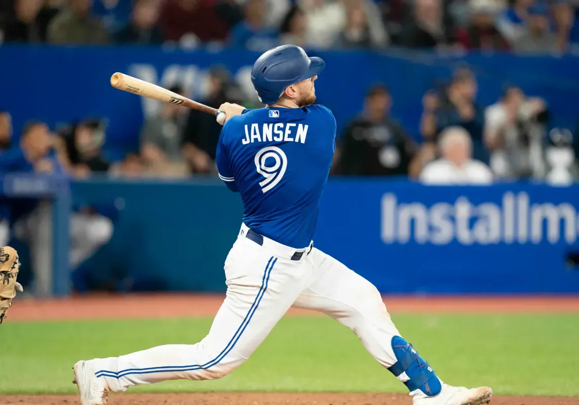 Blue Jays have 30+ former players in free agency including Danny Jansen #bluejays #mlb