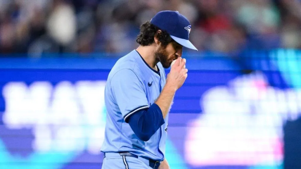 Insider reveals why the Blue Jays decided to non-tender Jordan Romano #bluejays #mlb