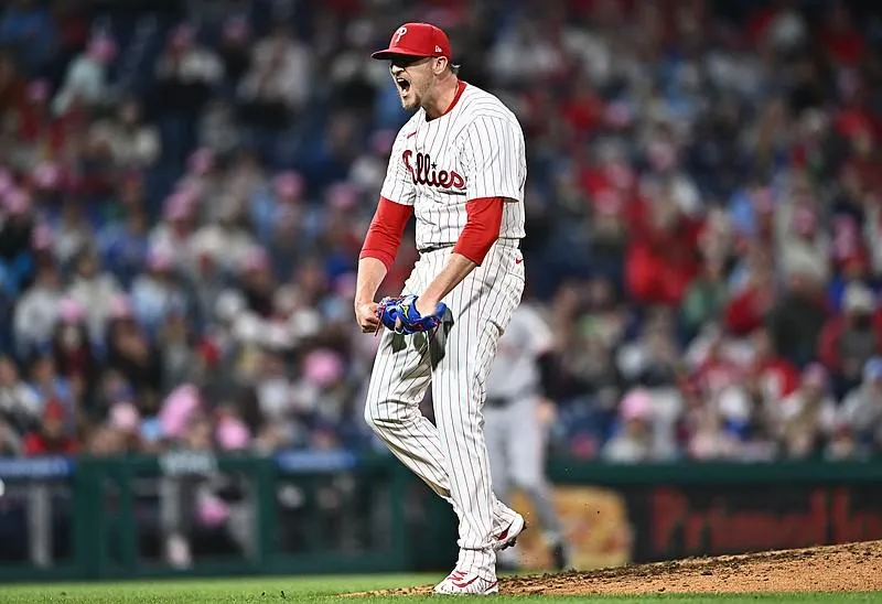 The Blue Jays look to be closing in on a deal with free agent Jeff Hoffman #bluejays #mlb