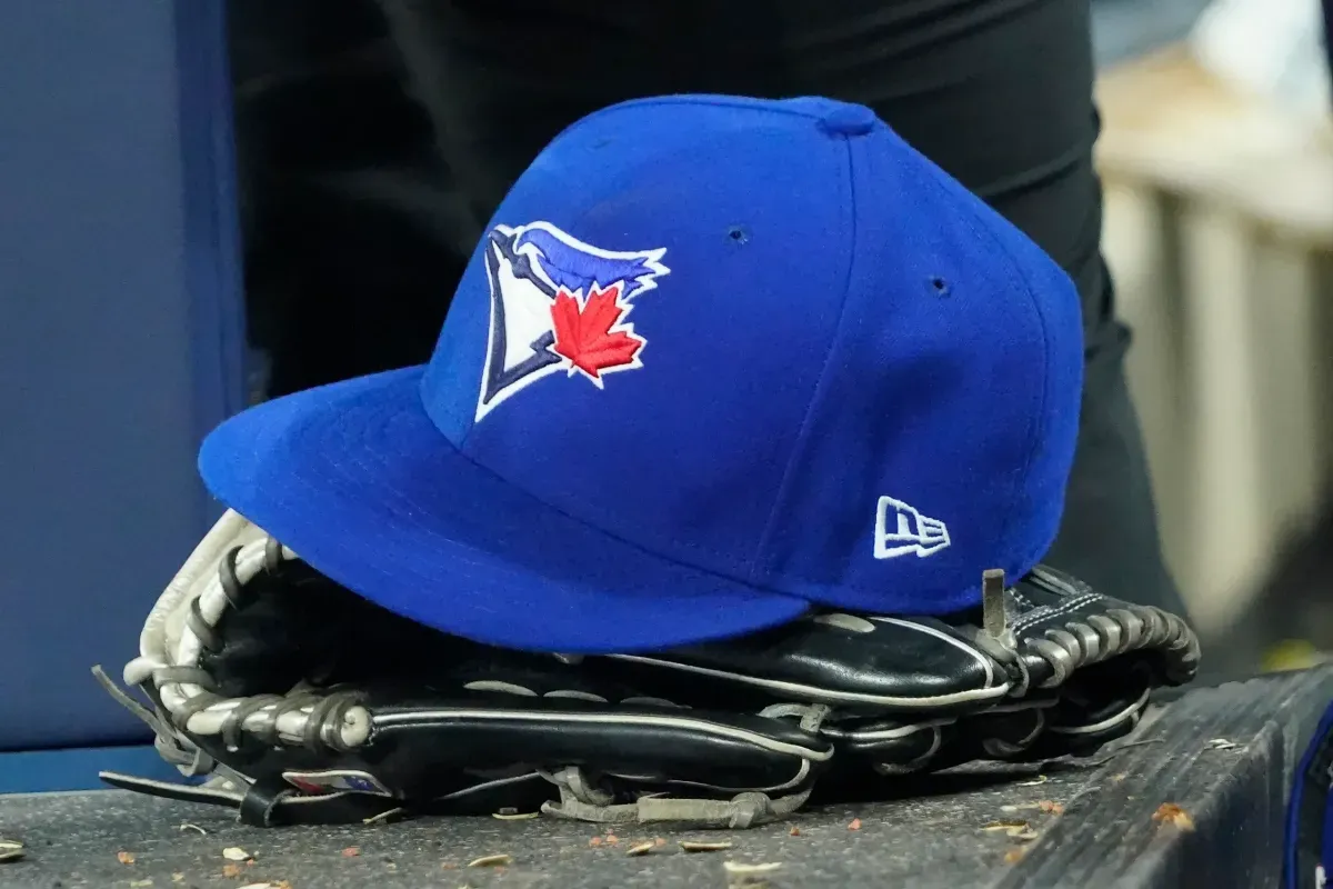 The Blue Jays sign Jorge Gonzalez to minor league deal #bluejays #mlb