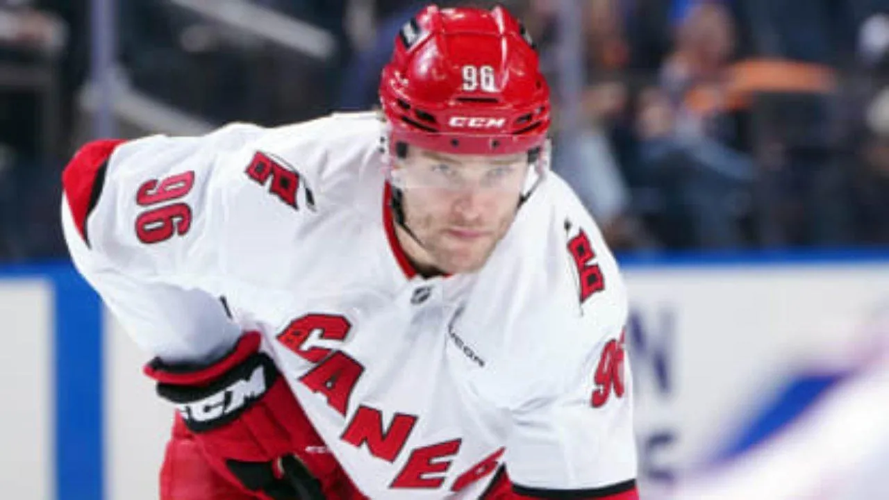 Mikko Rantanen Pourrait Rejoindre Un Rival Des Canadiens Selon Mikko Rantanen Pourrait Rejoindre Un Rival Des Canadiens Selon