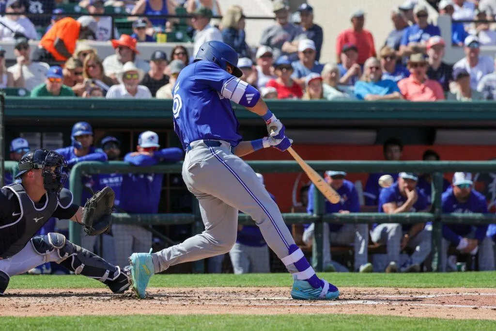Blue Jays plan on making Anthony Santander as their DH #bluejays #mlb