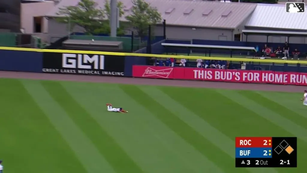 Blue Jays outfielder Daulton Varsho makes incredible play with Buffalo Bisons #bluejays #mlb