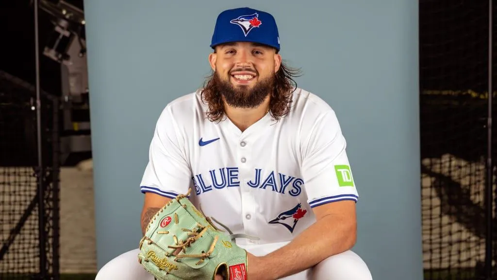 Blue Jays announce injury update on pitcher Alek Manoah #bluejays #mlb