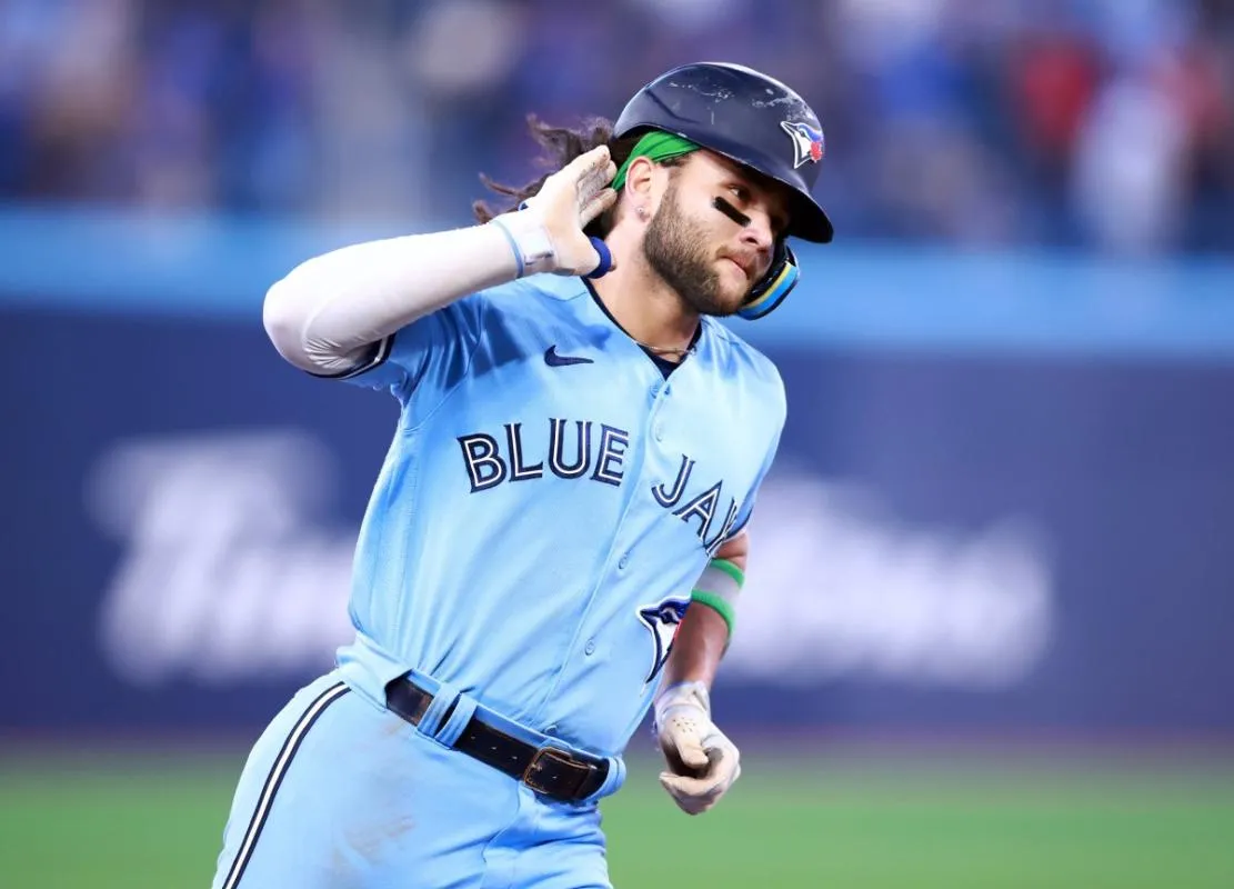 Blue Jays expected to cut ties with star shortstop. #Bichette #BlueJays #Trade