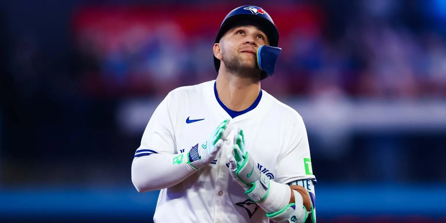 Blue Jays Bo Bichette gets engaged #bluejays #mlb