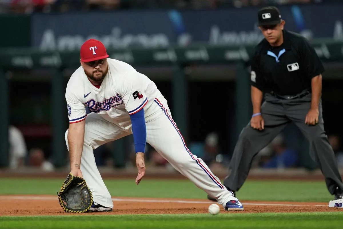 Former Blue Jay Rowdy Tellez mocked by Texas radio station over his weight #bluejays #mlb