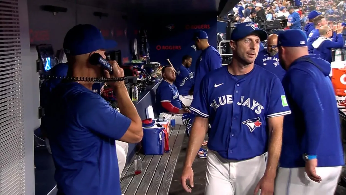 Blue Jays pitcher Max Scherzer sends message to teammates before the playoffs #bluejays #mlb