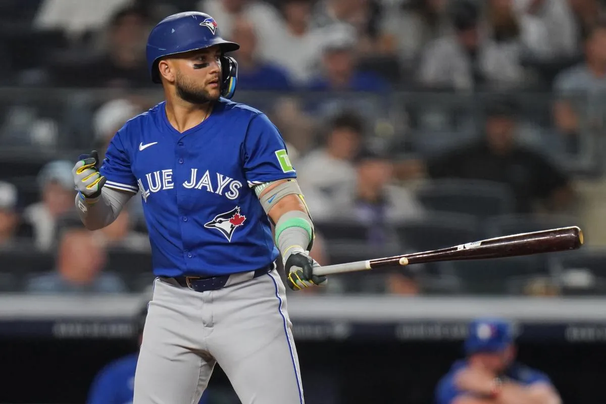 Blue Jays Bo Bcihette expected to miss the ALDS #bluejays #mlb