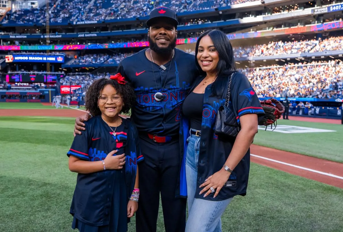 Blue Jays Vladimir Guerrero with his family #bluejays #mlb