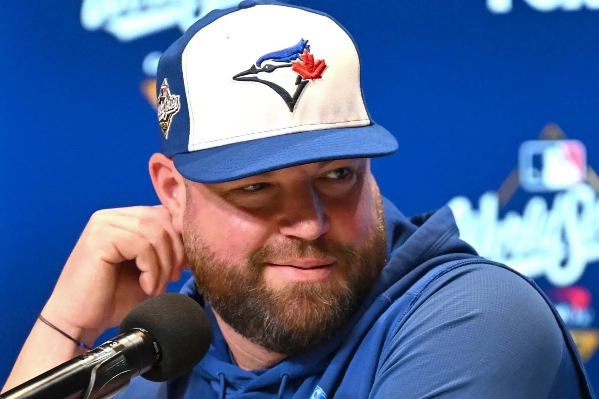 <a href='https://www.bluejaysinsider.com/mlb-team/toronto-blue-jays/toronto-blue-jays-announced-lineup-for-game-2' class='lien_marqueur' target='_blank' rel='noopener'>Bichette was not in the game 2 starting lineup</a>