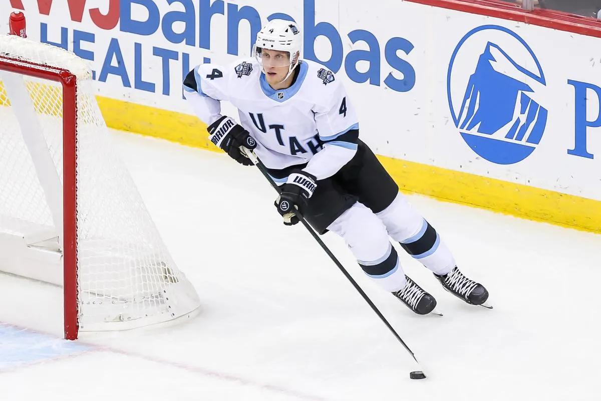 Juuso Valimaki of the Utah Mammoth.