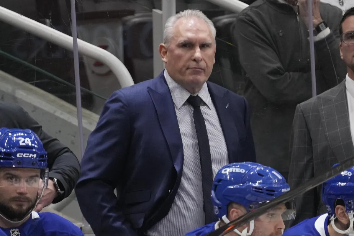 Toronto Maple Leafs head coach Craig Berube watcxhes the action against the Tampa Bay Lightning during the third period at Scotiabank Arena