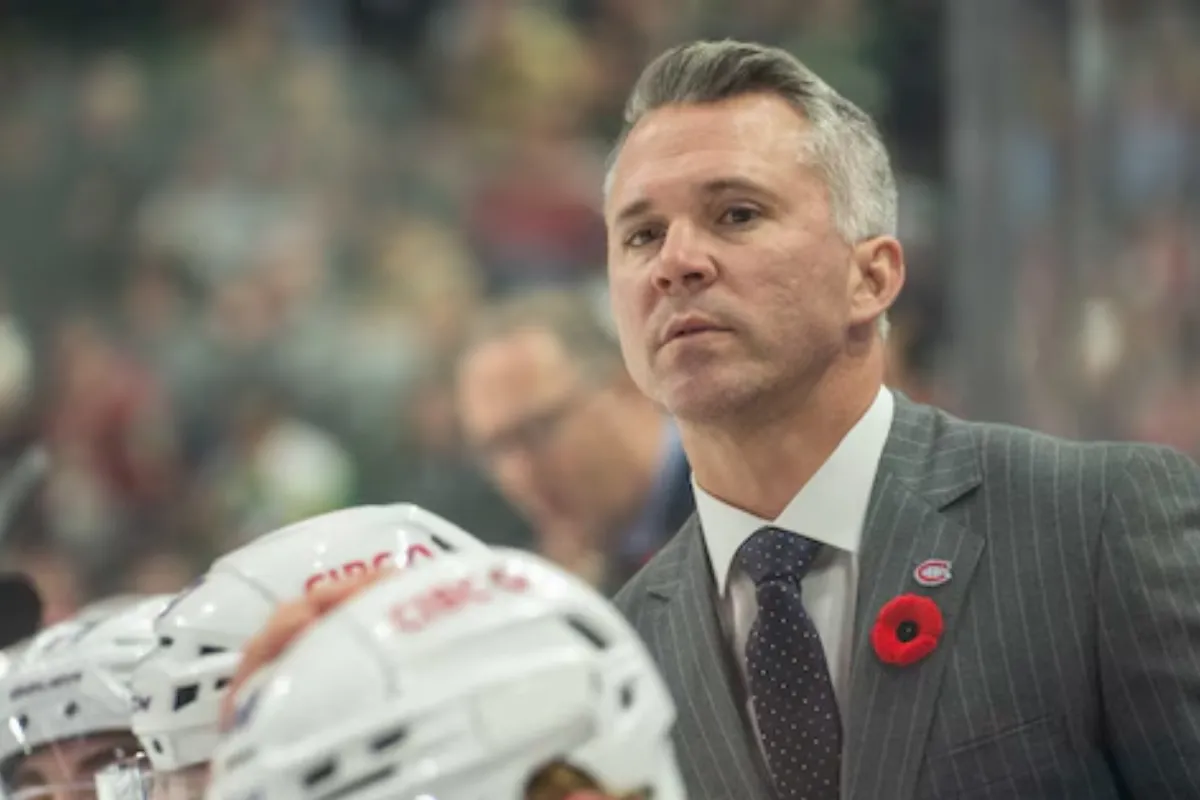 Martin St-Louis effectue un changement surprenant en plein match et c'est payant