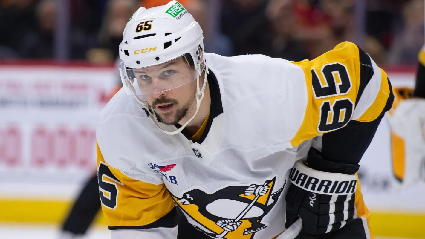 Pittsburgh Penguins defenseman Erik Karlsson (65) prepares for a face off in the first period against the Ottawa Senators at the Canadian Tire Centre.