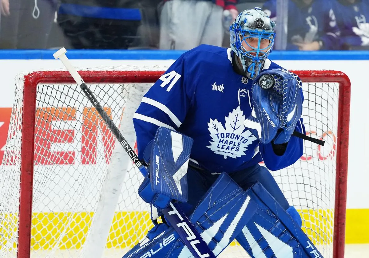 Toronto Maple Leafs goaltender Anthony Stolarz (41) takes pucks during the warmup before a game against the Utah Mammoth at Scotiabank Arena.