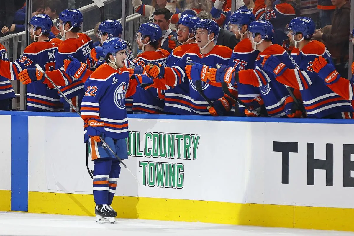The Edmonton Oilers celebrate a goal scored by forward Matt Savoie (22) during the second period against the New Jersey Devils at Rogers Place.