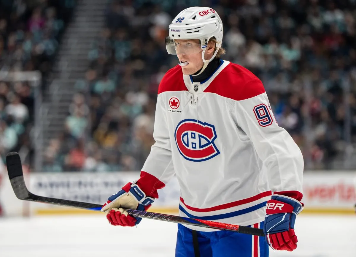 l'attaquant des Canadiens de Montr&eacute;al, Patrik Laine (92), est photographi&eacute; lors d'un match contre le Kraken de Seattle &agrave; la Climate Pledge Arena.