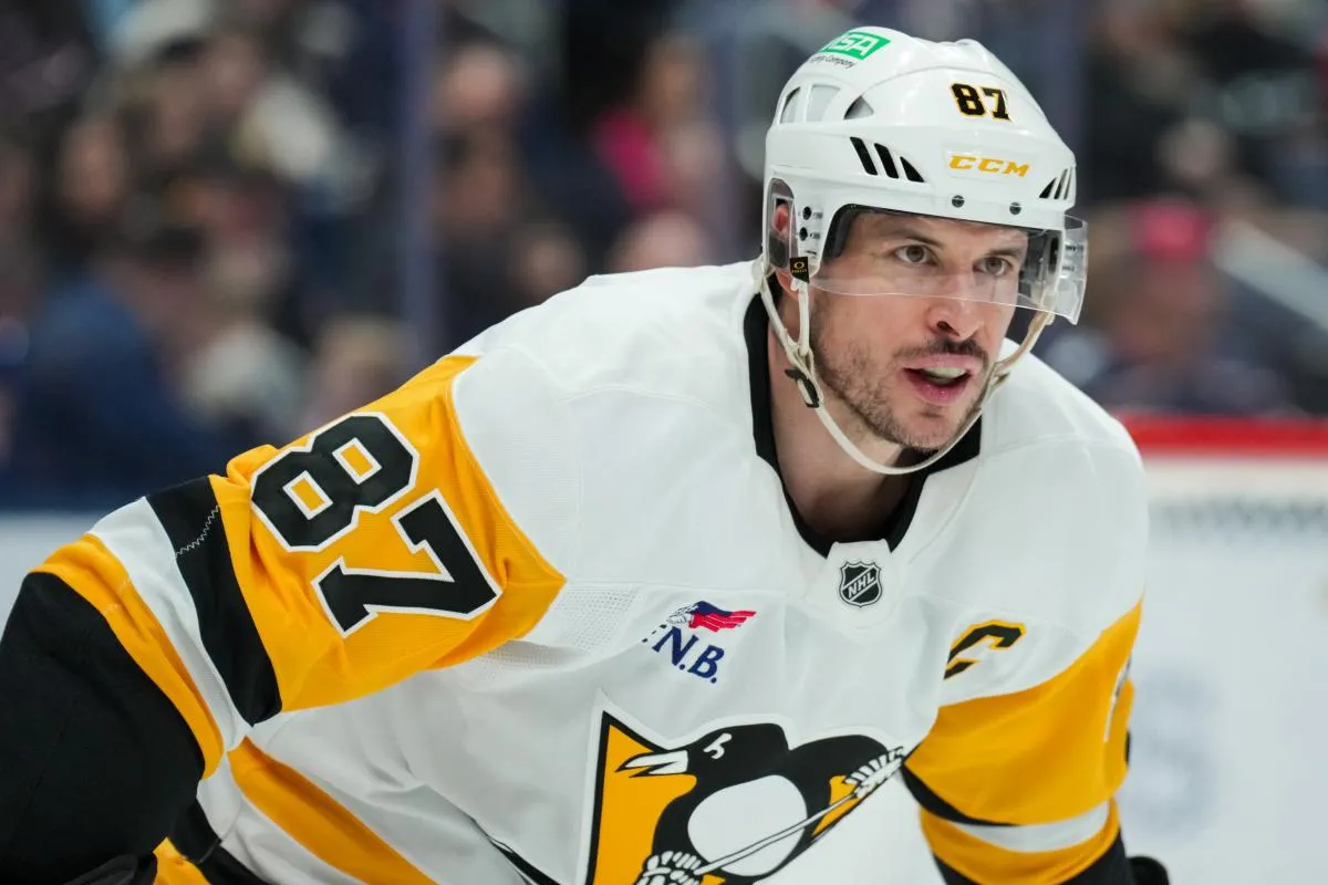 Pittsburgh Penguins center Sidney Crosby (87) awaits the face-off against the Columbus Blue Jackets in the third period at Nationwide Arena.