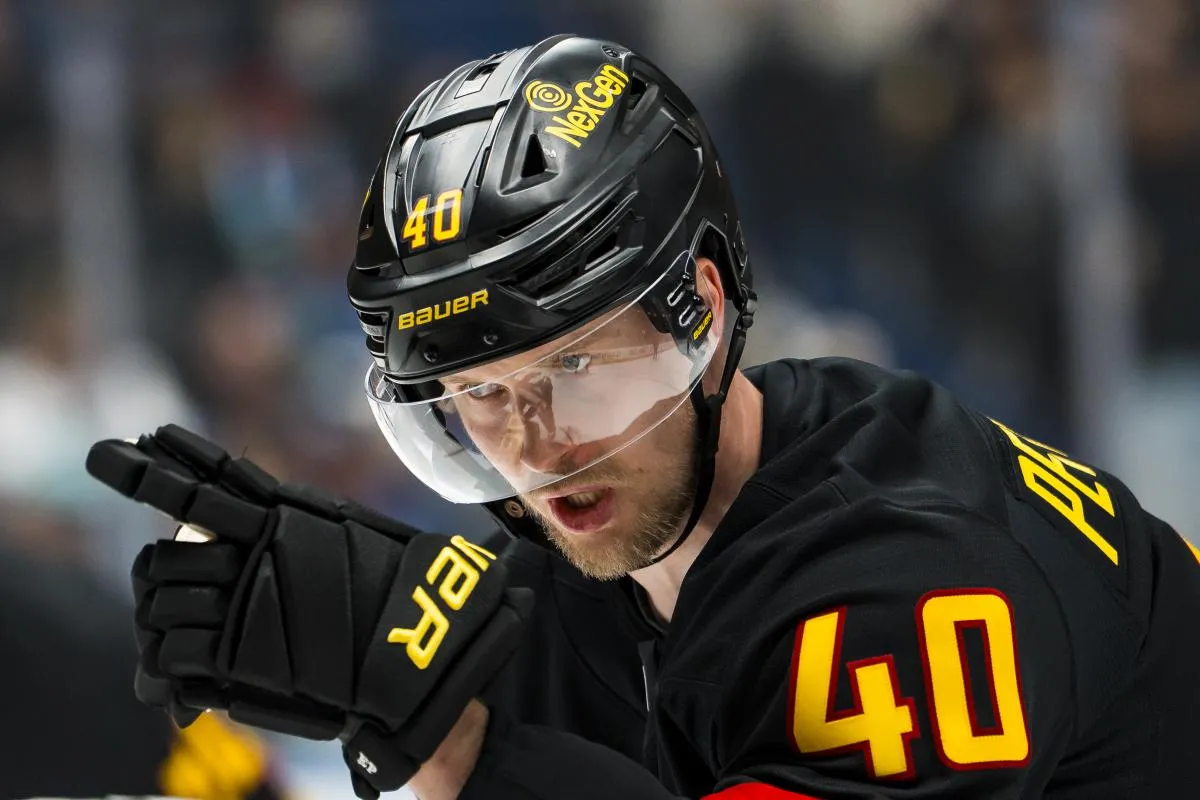 Vancouver Canucks forward Elias Pettersson (40) gives instructions before a face off against the Washington Capitals in the second period at Rogers Arena.