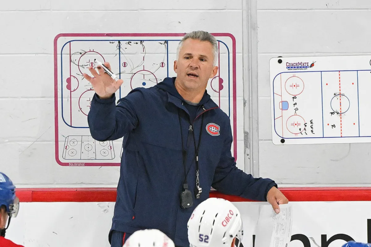 Le Canadien convoque les m&eacute;dias et Martin St-Louis a pris une importante d&eacute;cision