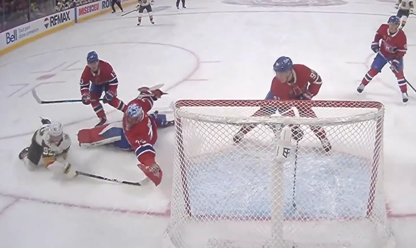 Cole Caufield, Mitch Marner et Jakub Dobes