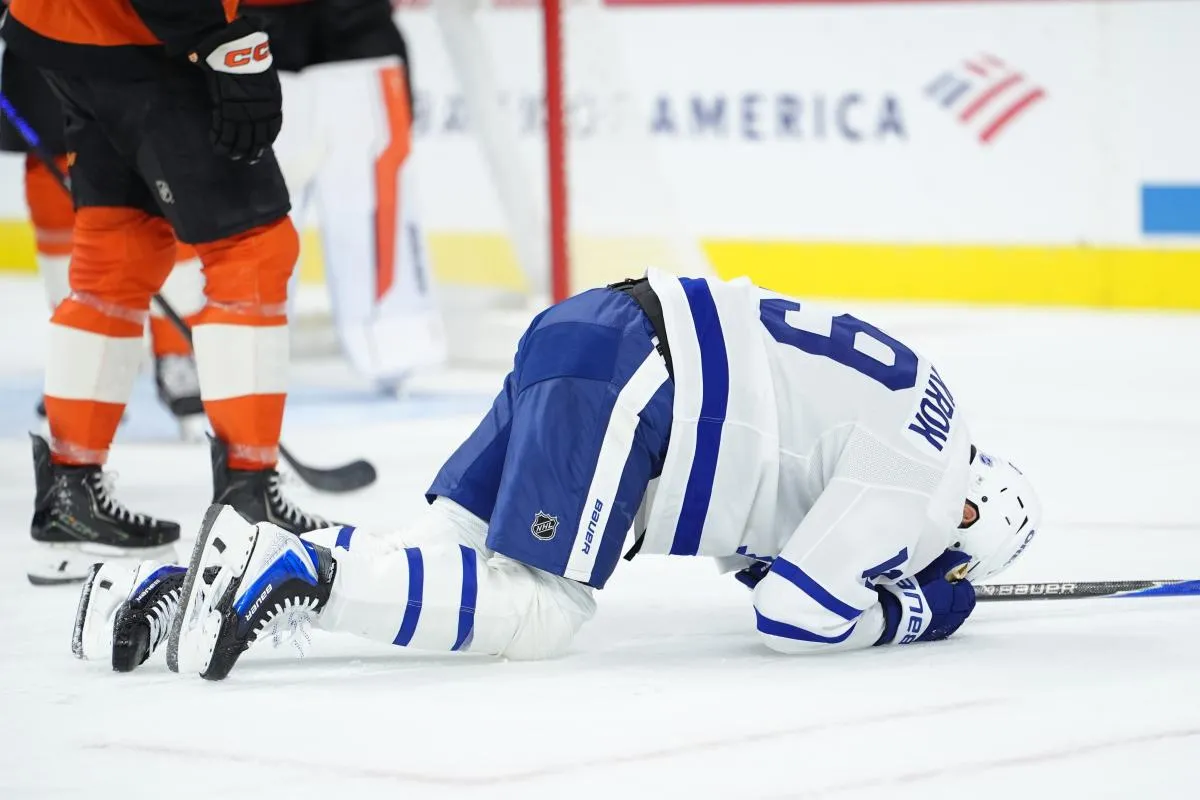 Toronto Maple Leafs center Calle Jarnkrok (19) reacts after an injury against the Philadelphia Flyers in the first period at Xfinity Mobile Arena