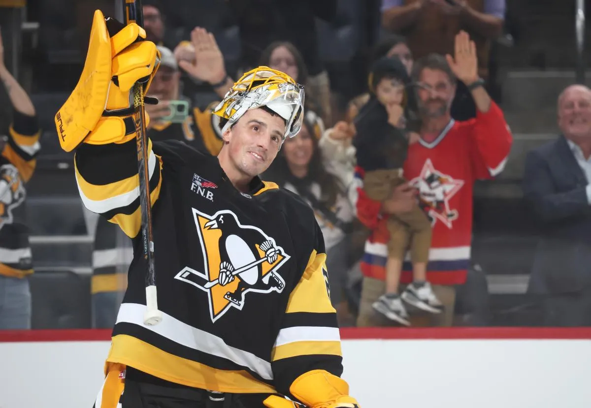 Pittsburgh Penguins goaltender Marc-Andre Fleury (29) acknowledges the crowd after playing in his final NHL game against the Columbus Blue Jackets at PPG Paints Arena.