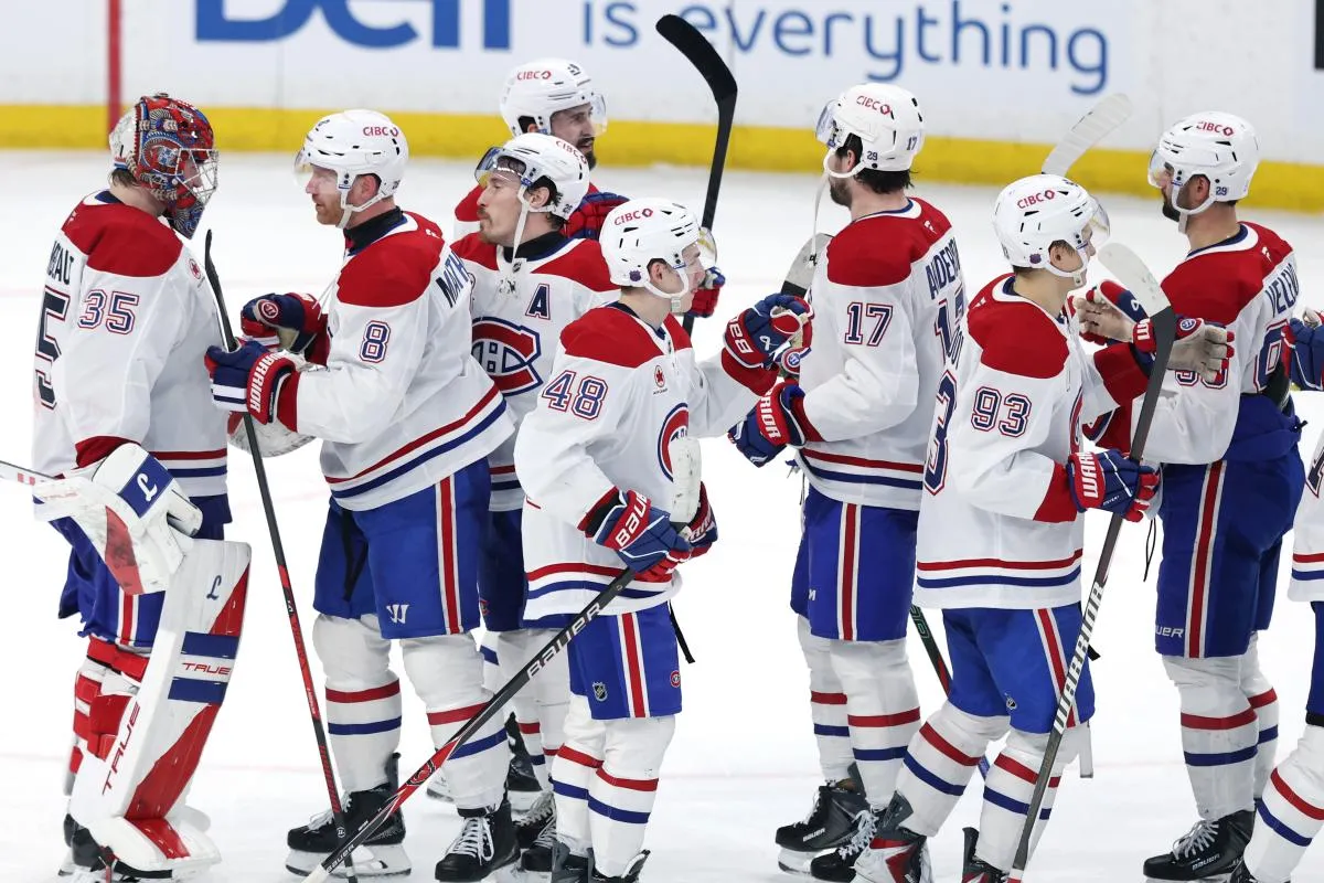 Les Canadiens de Montr&eacute;al c&eacute;l&egrave;brent leur victoire contre les Jets de Winnipeg au Centre Canada Life.