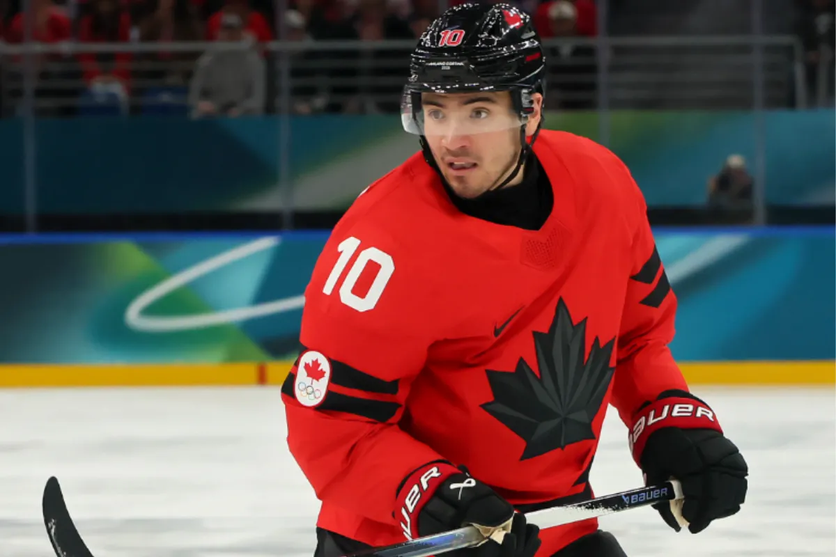La m&eacute;daille d'or ne sera pas synonyme de pont d'or pour Nick Suzuki et &Eacute;quipe Canada